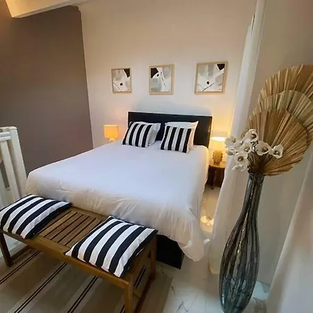Evasion Romantique Avec Spa Et Sauna Frontignan